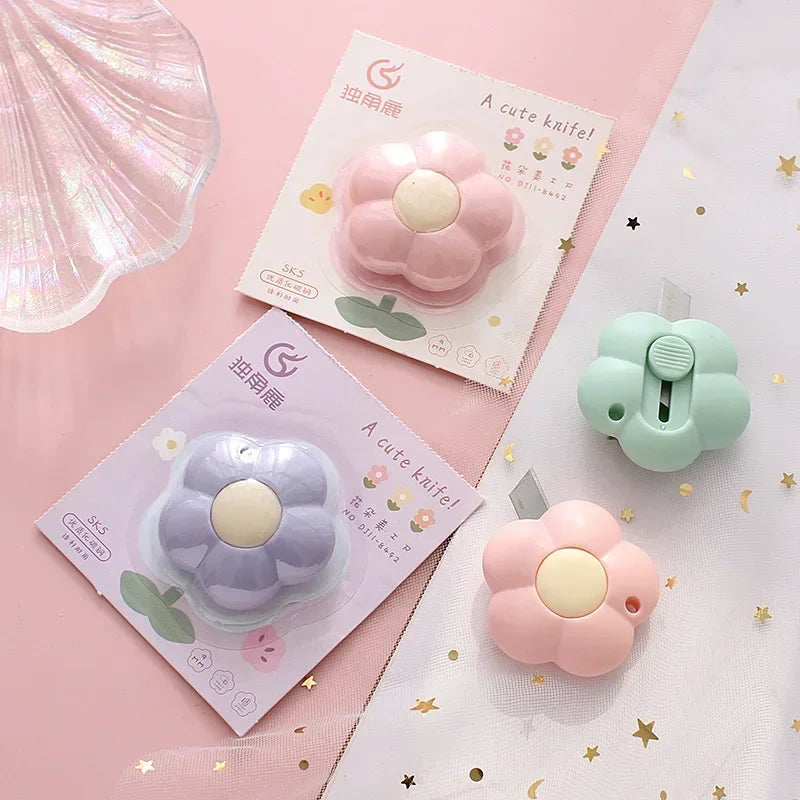 Petal-Point Mini Flower Utility Knife – Safety Box Opener & Paper Cutter in Macaron Pastels