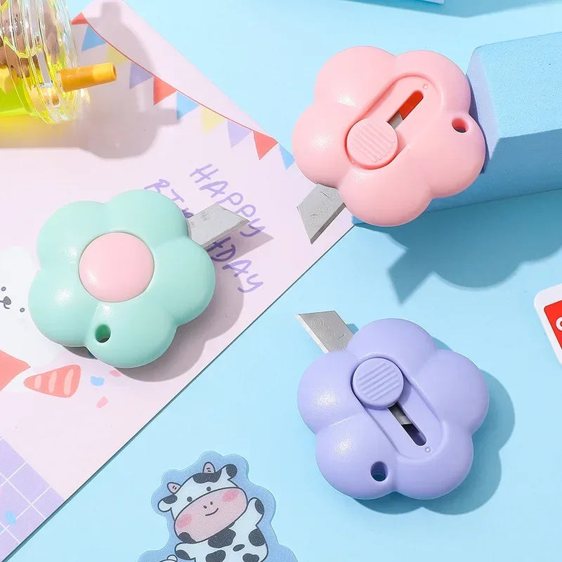 Petal-Point Mini Flower Utility Knife – Safety Box Opener & Paper Cutter in Macaron Pastels